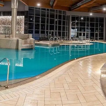 Daire Family Fun Azur Port Private Beach & Wellness